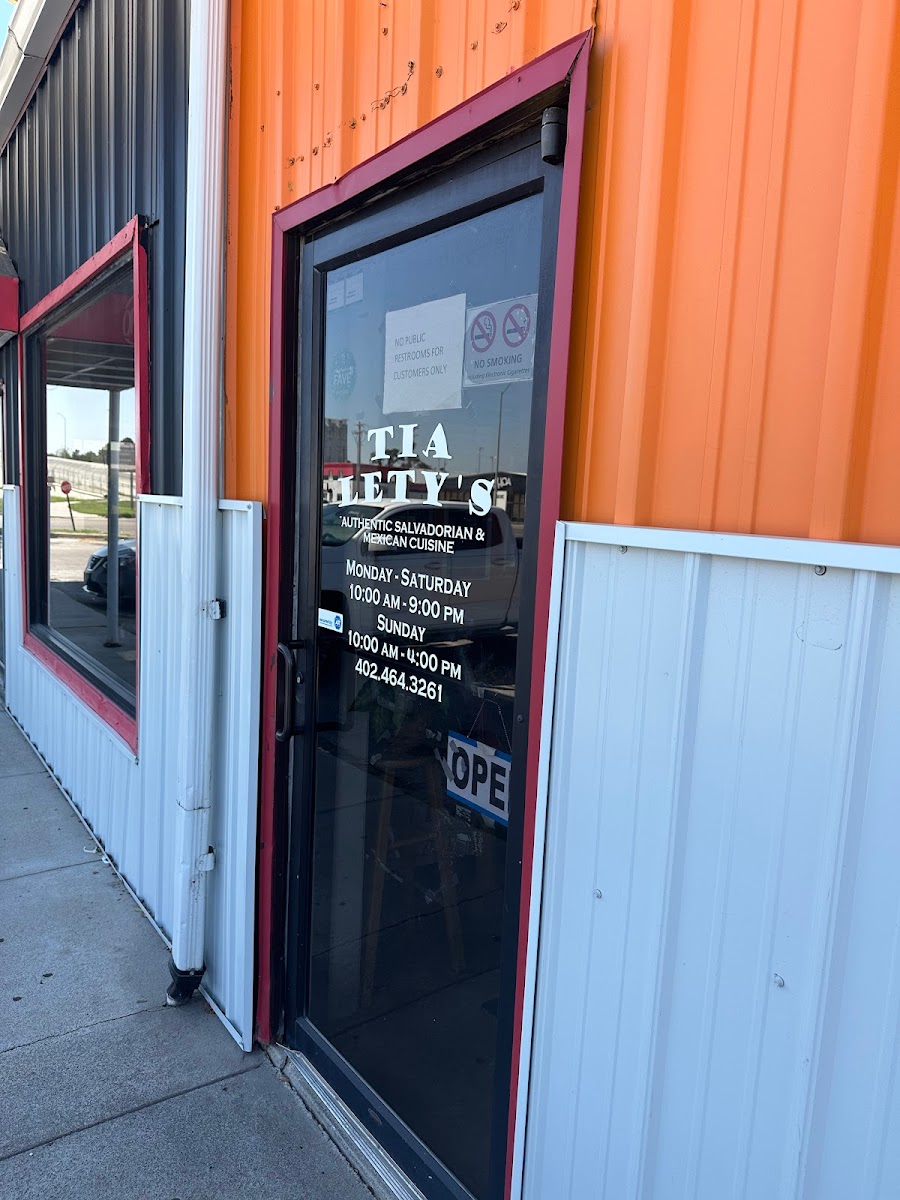 Tia Lety's